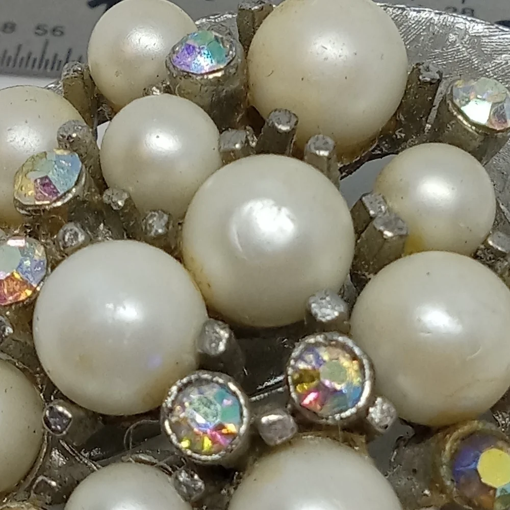 * vintage faux pearls & AB crystals large round silver tone pin brooch